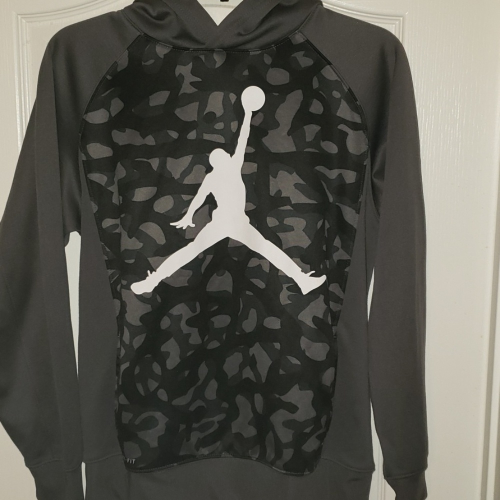 Nike YXL Jordan pullover sweatshirt